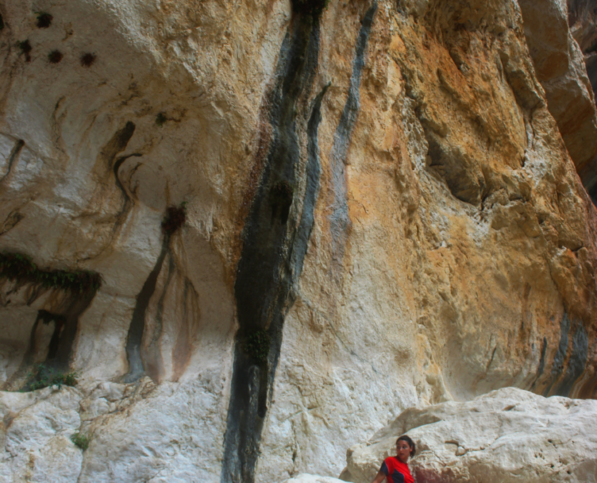 buche Trekking in Extremform: in der Gola Gorropu in Sardinien