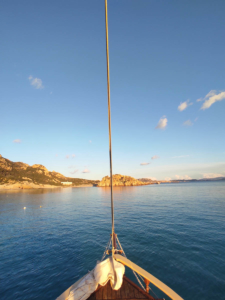 Motorboot-Tagestour im Maddalena Archipel, Sardinien mit privatem Kapitän