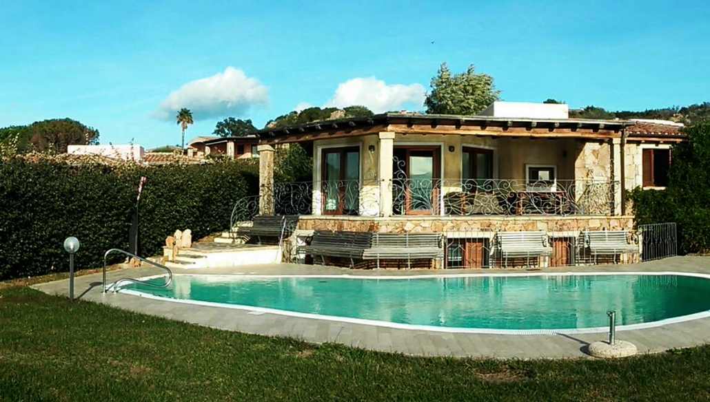 Buche bei Hochzeit-Catering-Sardinien zum Bestpreis Luxus-Ferienvilla mit Meerblick in Sardinien