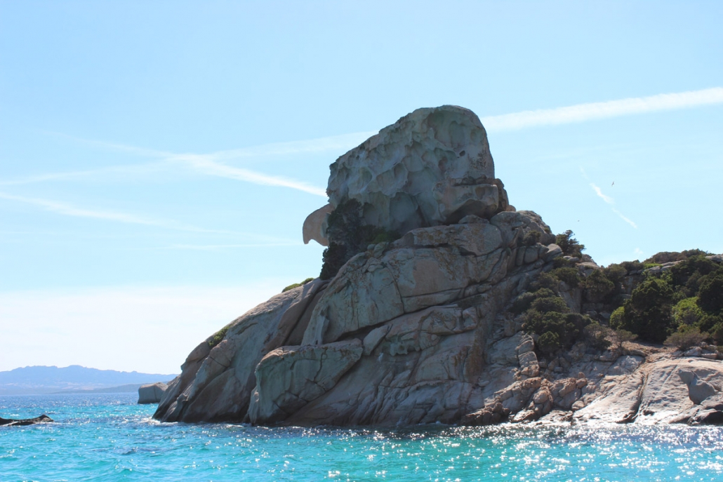 Der Hexenkopffelsen im Maddalena Archipel vos Sardinien