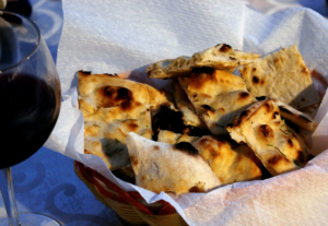 Pane Carasau ist das traditionelle Hirtenbrot Sardiniens